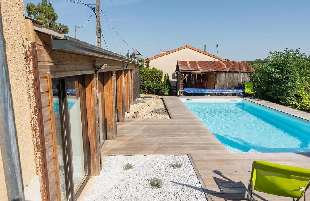 Le Grand Verger : gîte familial avec piscine-1