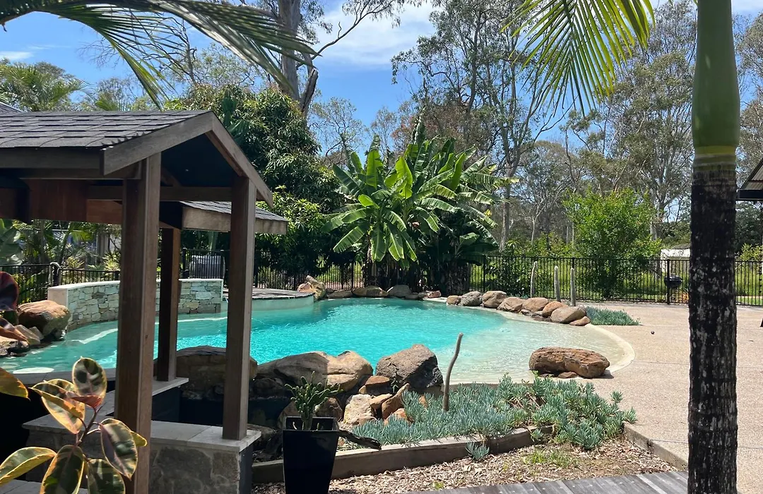 2 Bedroom Cottage With Lagoon Pool & Spa-1