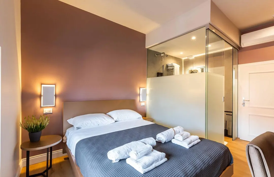 Lumina3 Luxury Room Rome-1