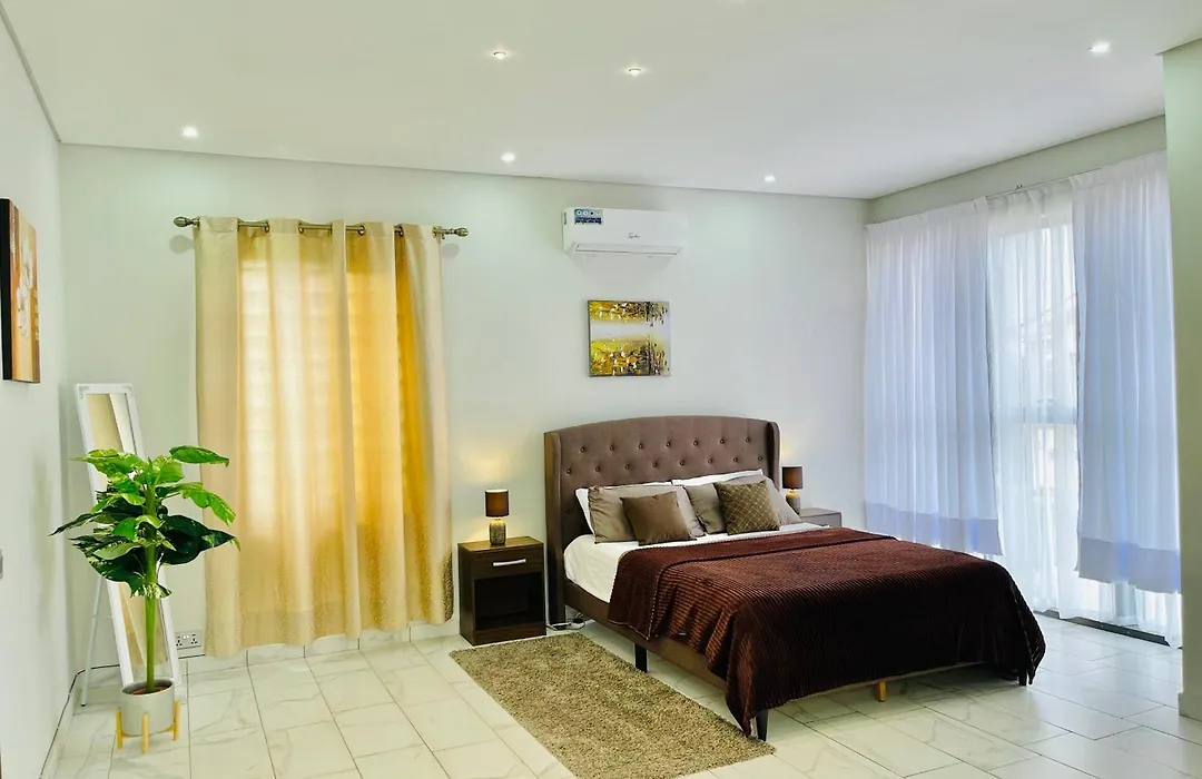 Cees Place-1