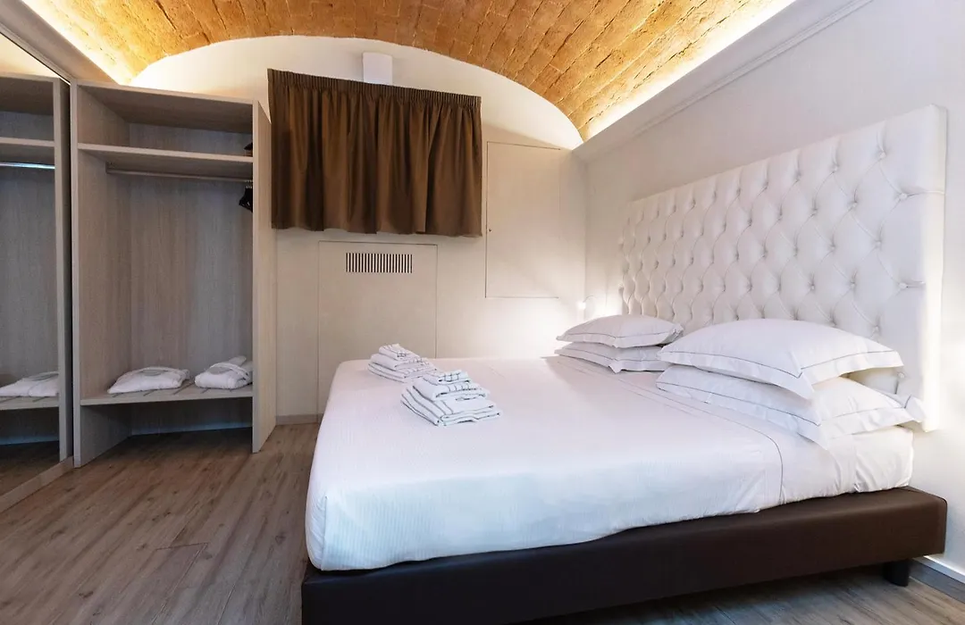 Florence Luxury Guest House-1