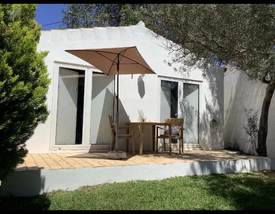 Casa De Mondo-1