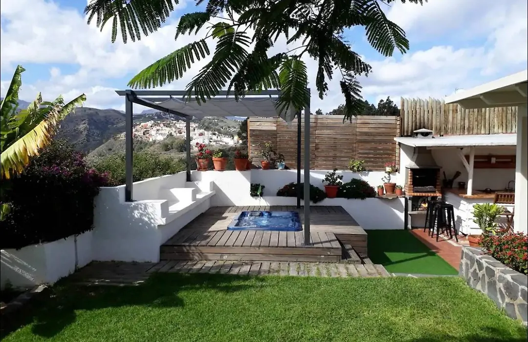 Cave House In Bandama With Jacuzzi Garden-1
