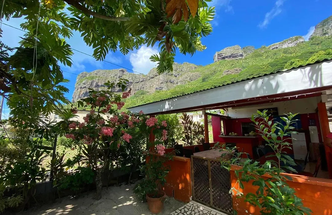 Maupiti Pension Taputea-1