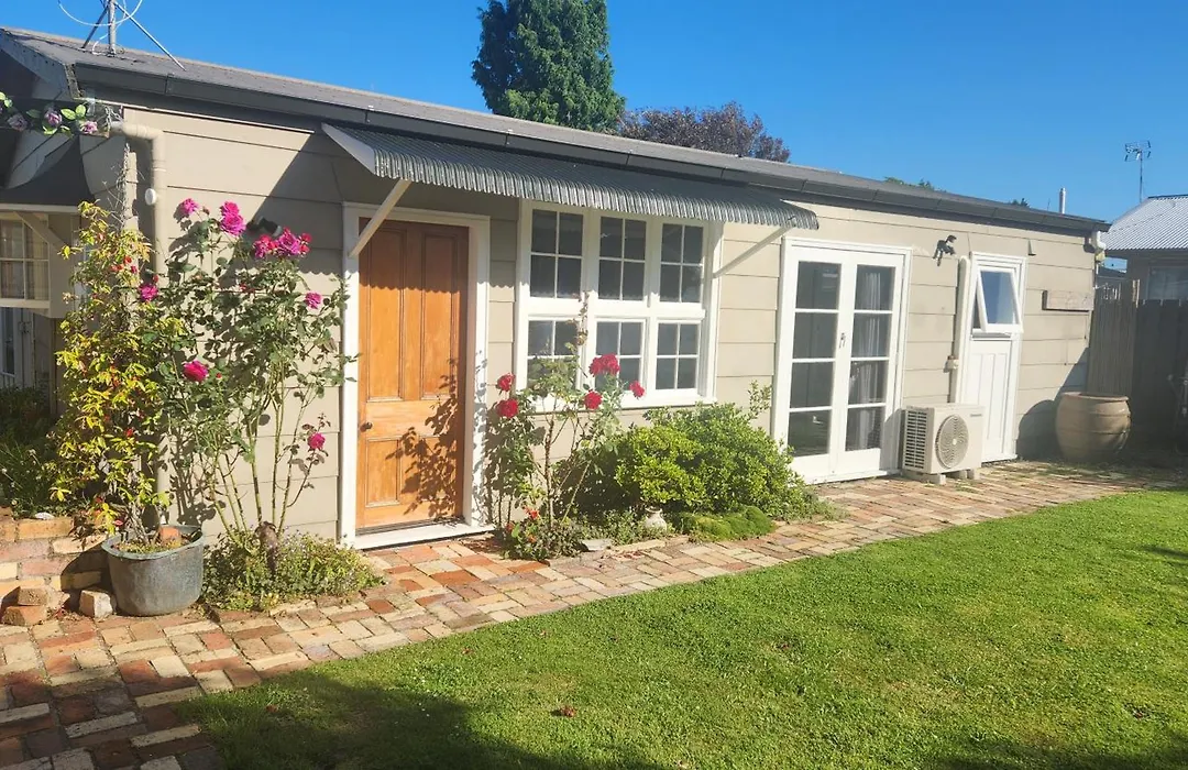 Twin Kauri'S 94-1