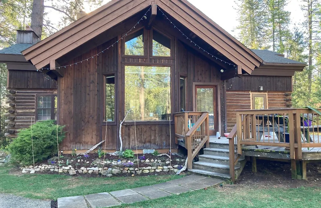 Sandpoint Mountain Retreat-Guest Suite In Large House-1