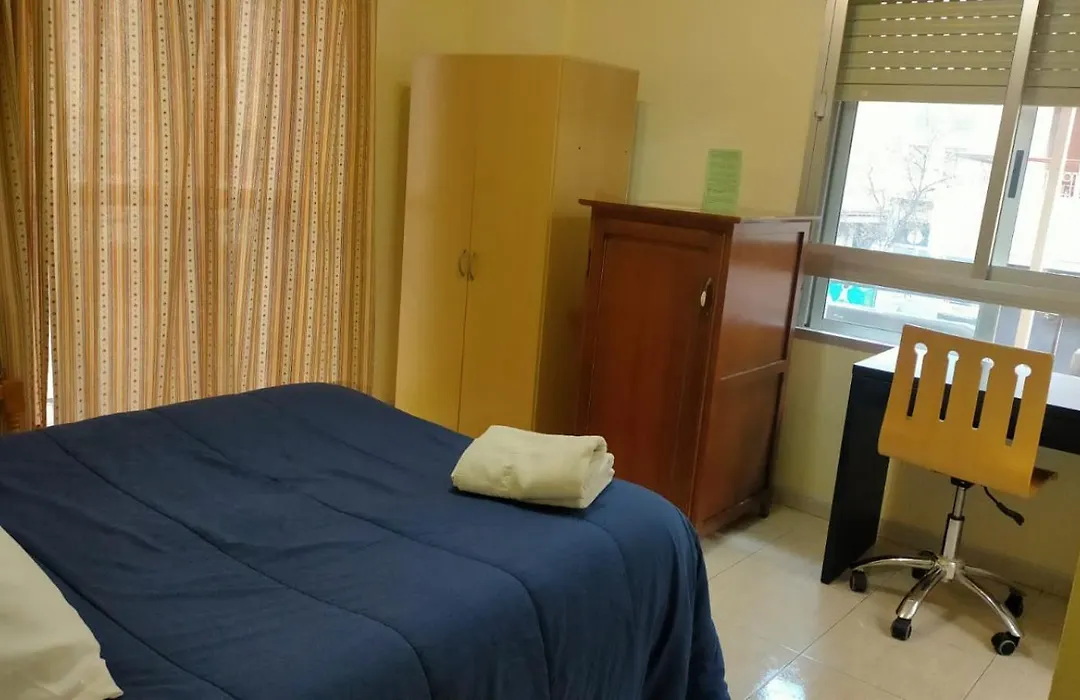 Ab Pension Granada-1