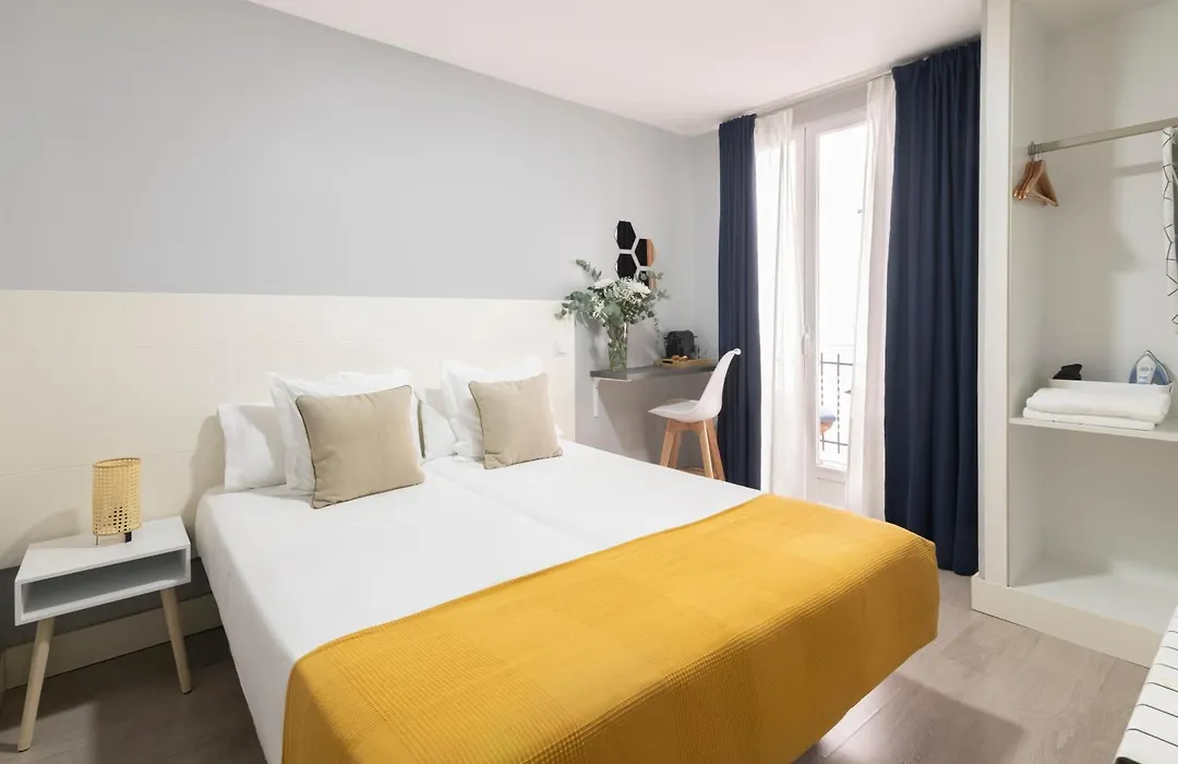 8Rooms Madrid, Smart Self Check-In Rooms-1