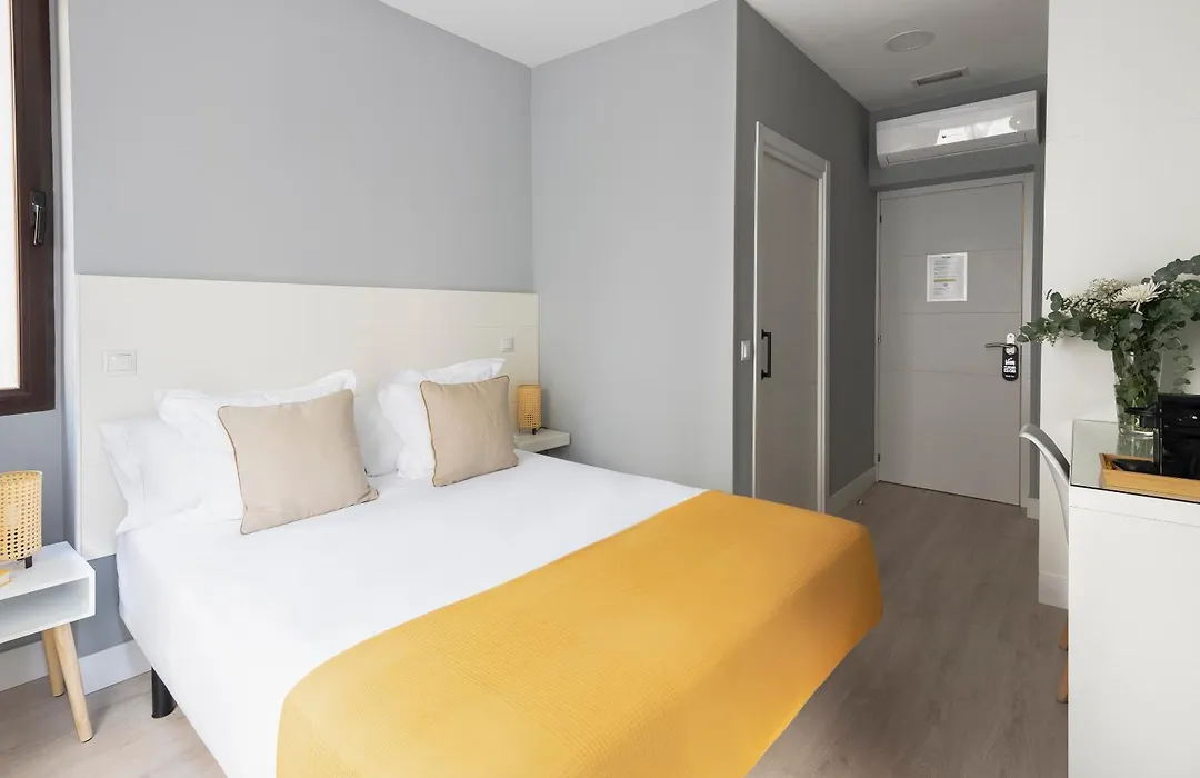8Rooms Madrid, Smart Self Check-In Rooms-1