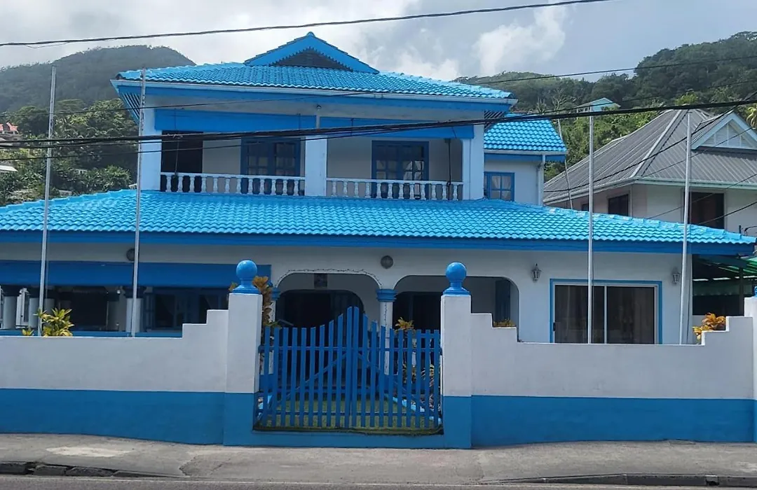 Le Chateau Bleu-1
