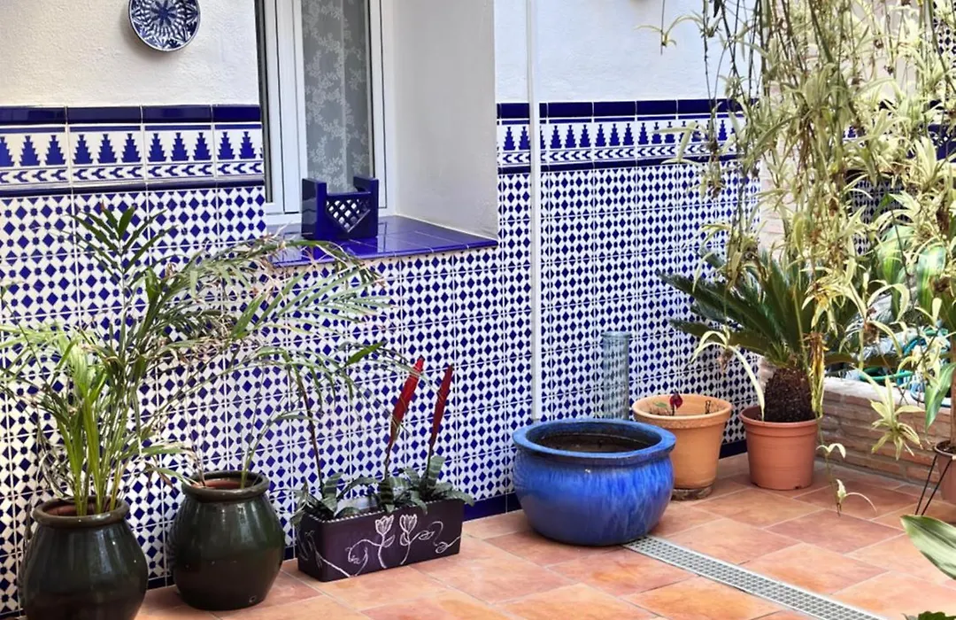 Shanti'S Andalusian Rooms-1