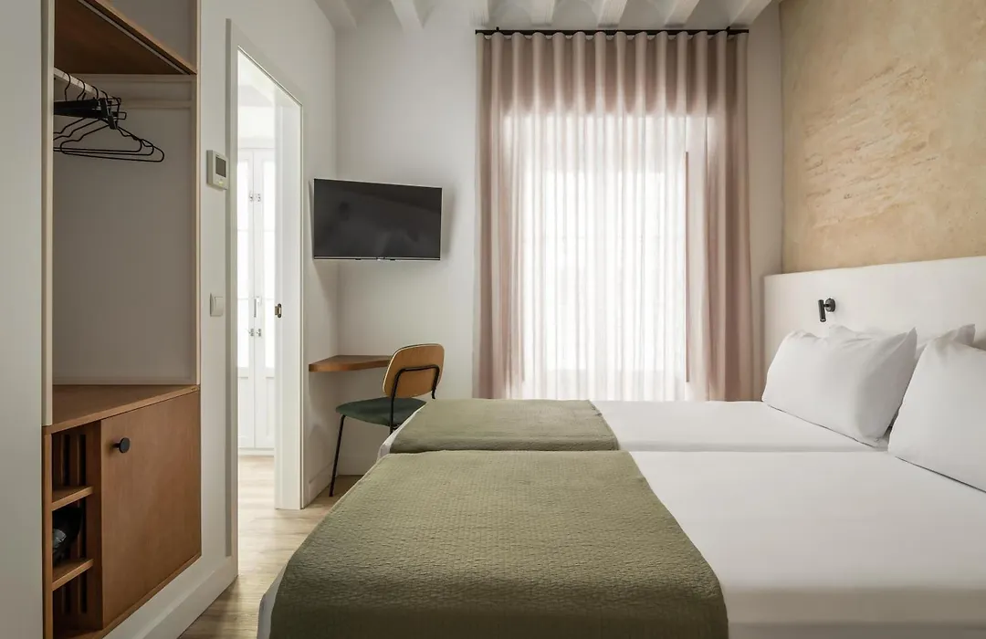 BYPILLOW Casa Gades-1