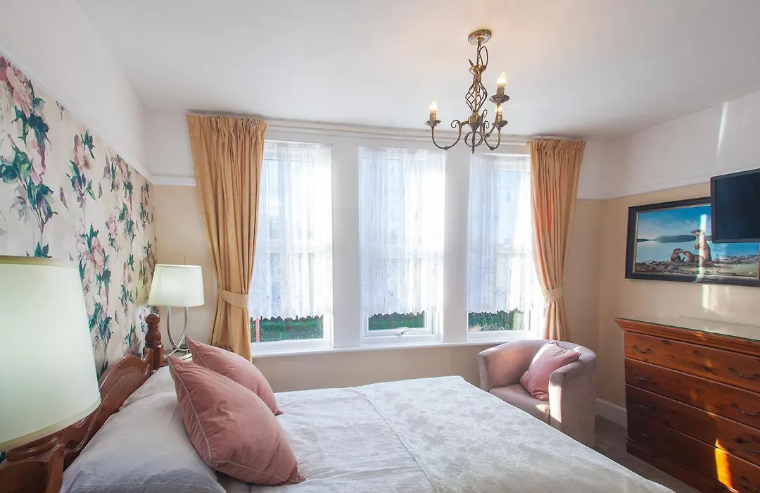 Amberlea Guest House-1