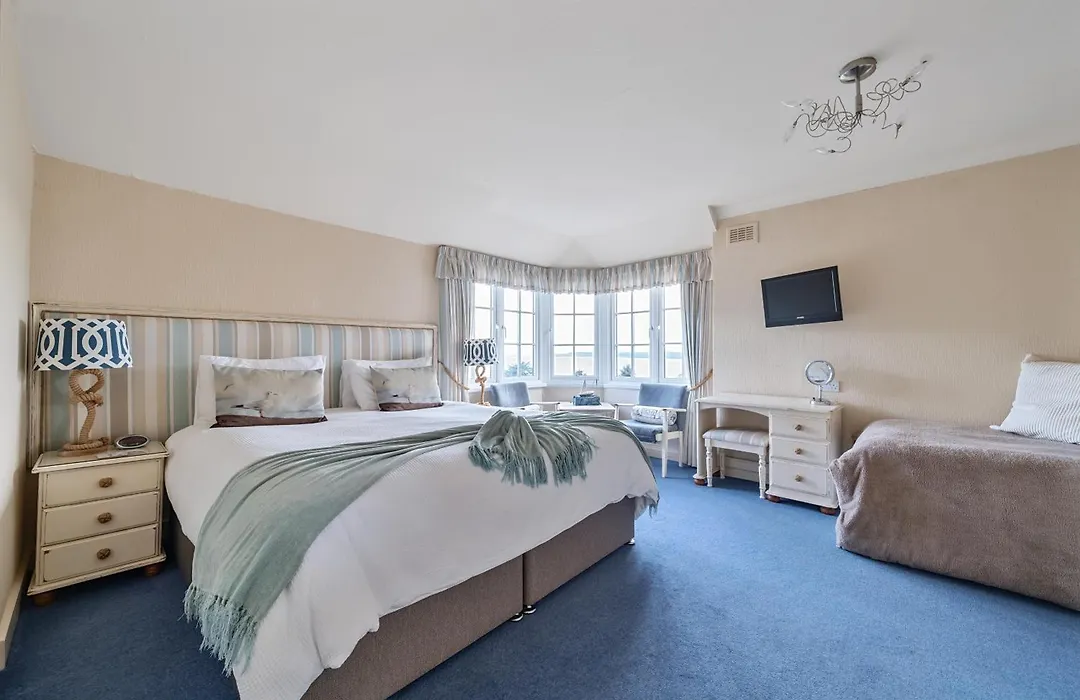 Lamorna Lodge-1