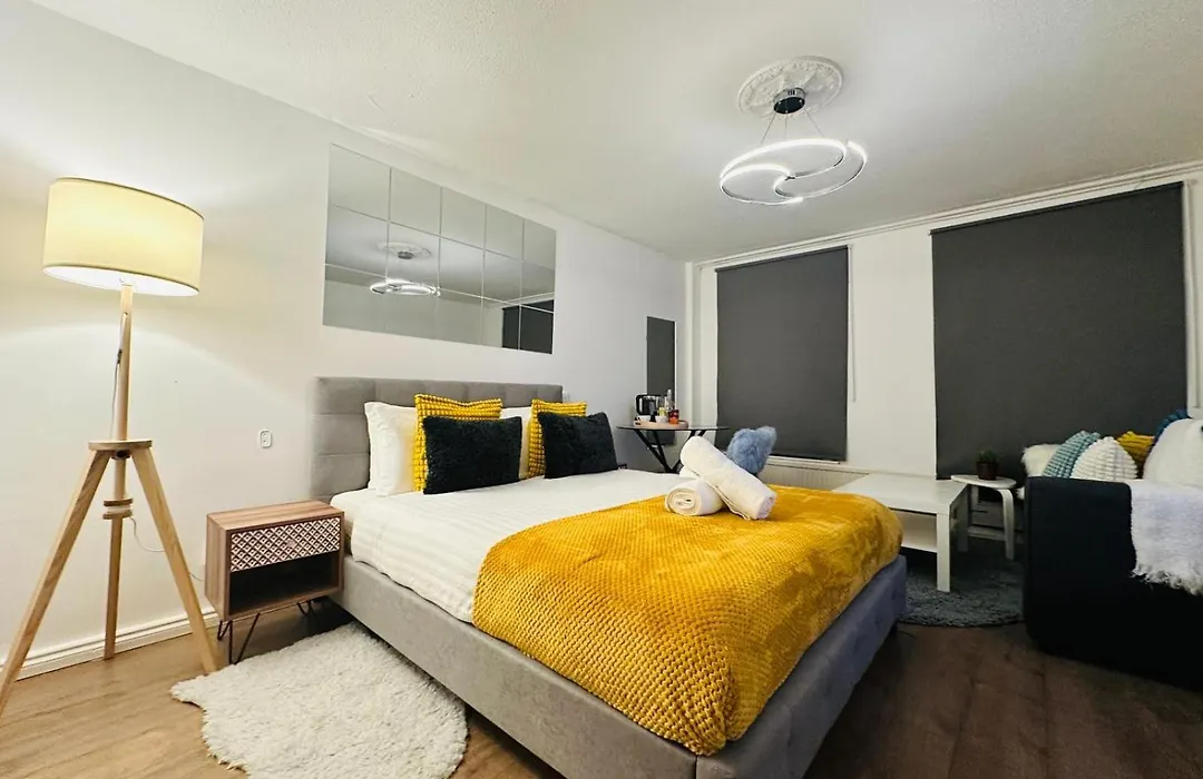 Opulent Retreat-1