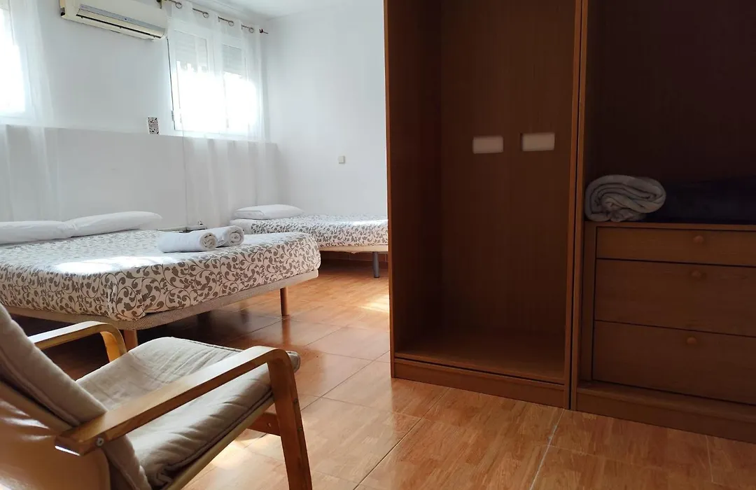 Apartamento y Habitaciones El Colmenar-1