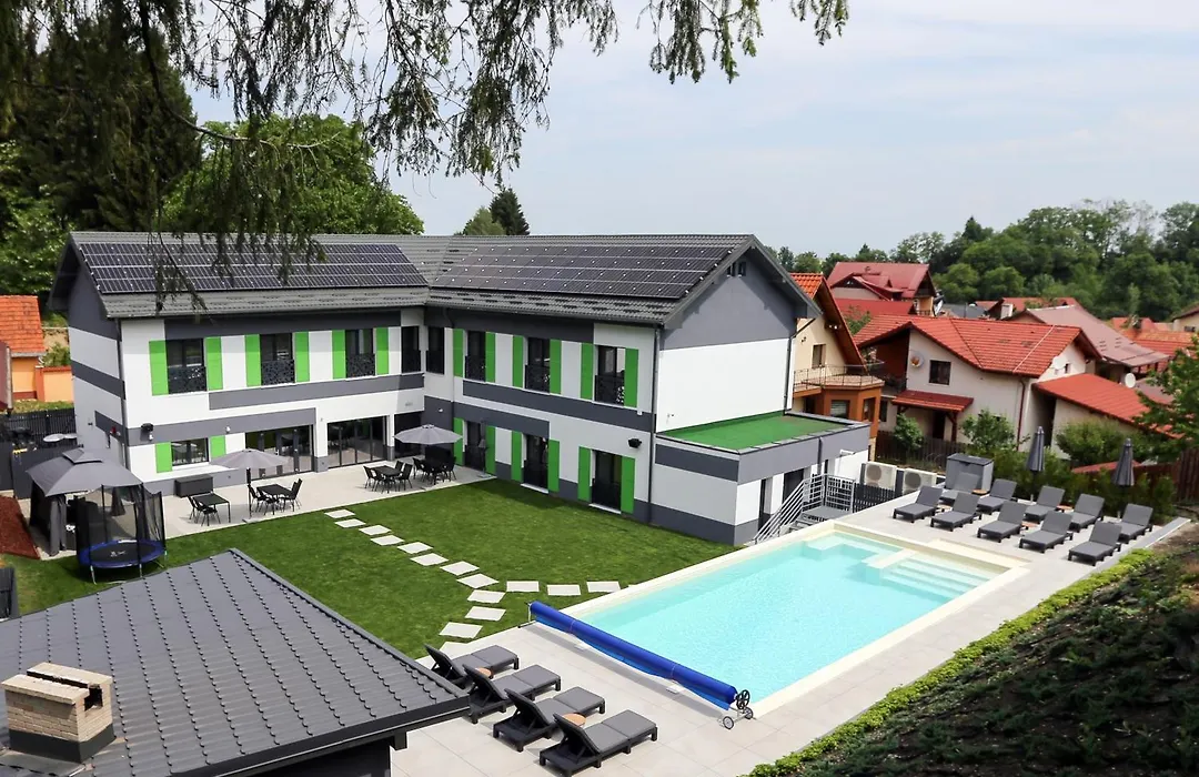Q Villa-1
