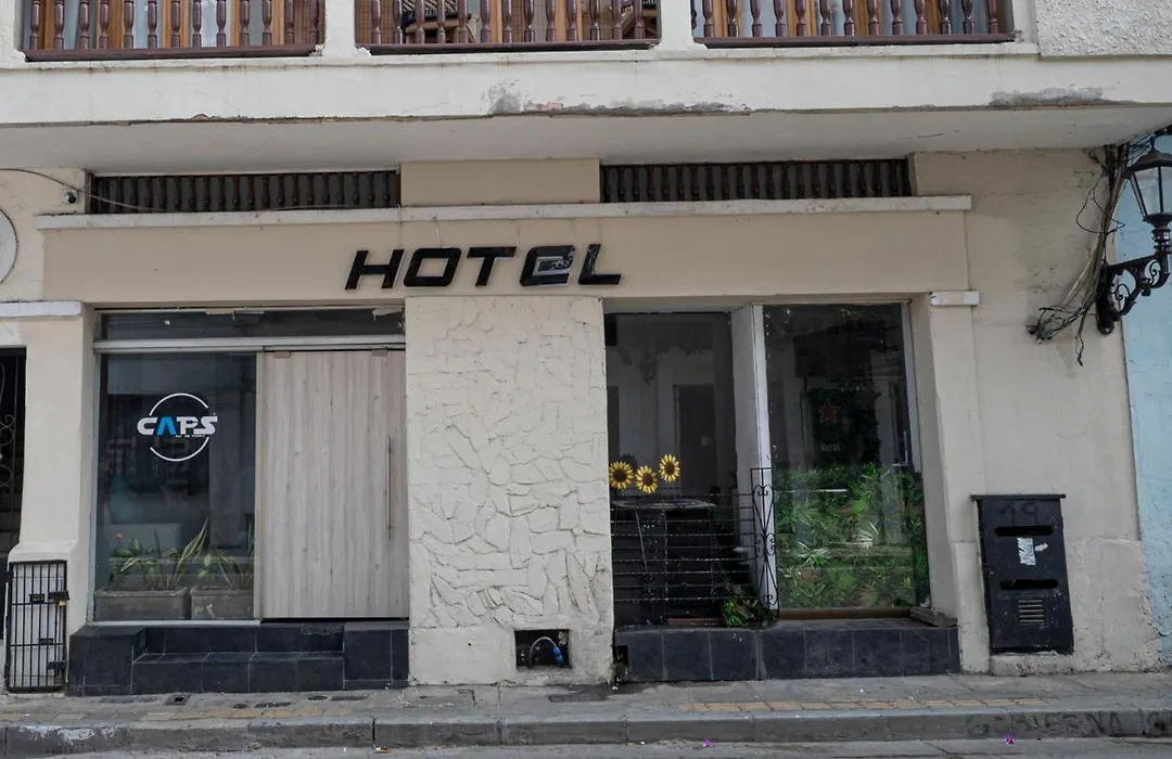 Hotel Hostal Capsulas 24 Horas-1