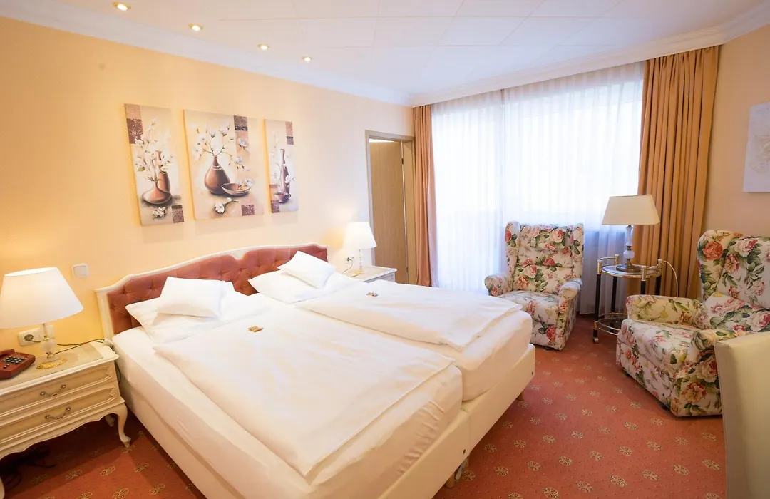 Hotel Modena-1