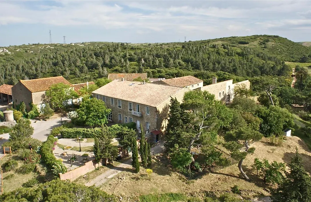 Chambres D'Hotes Balneo Chateau De Jonquieres-1