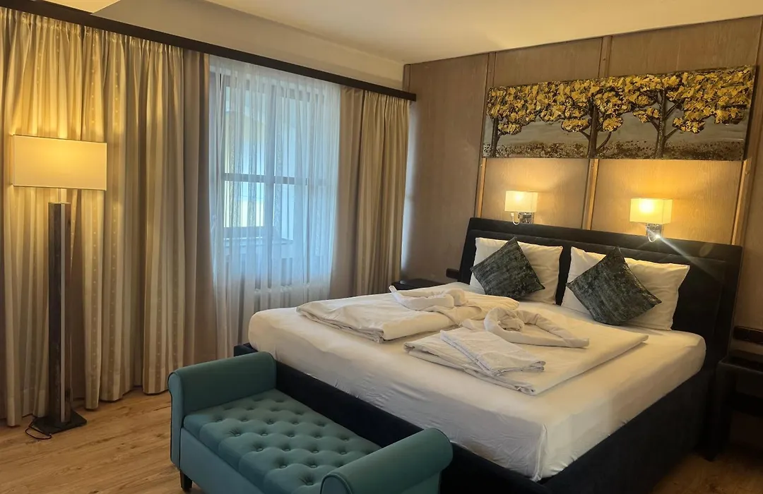 Hotel und Restaurant Post Prienbach-1