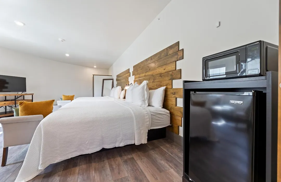 Penny'S Landing Guestrooms-1