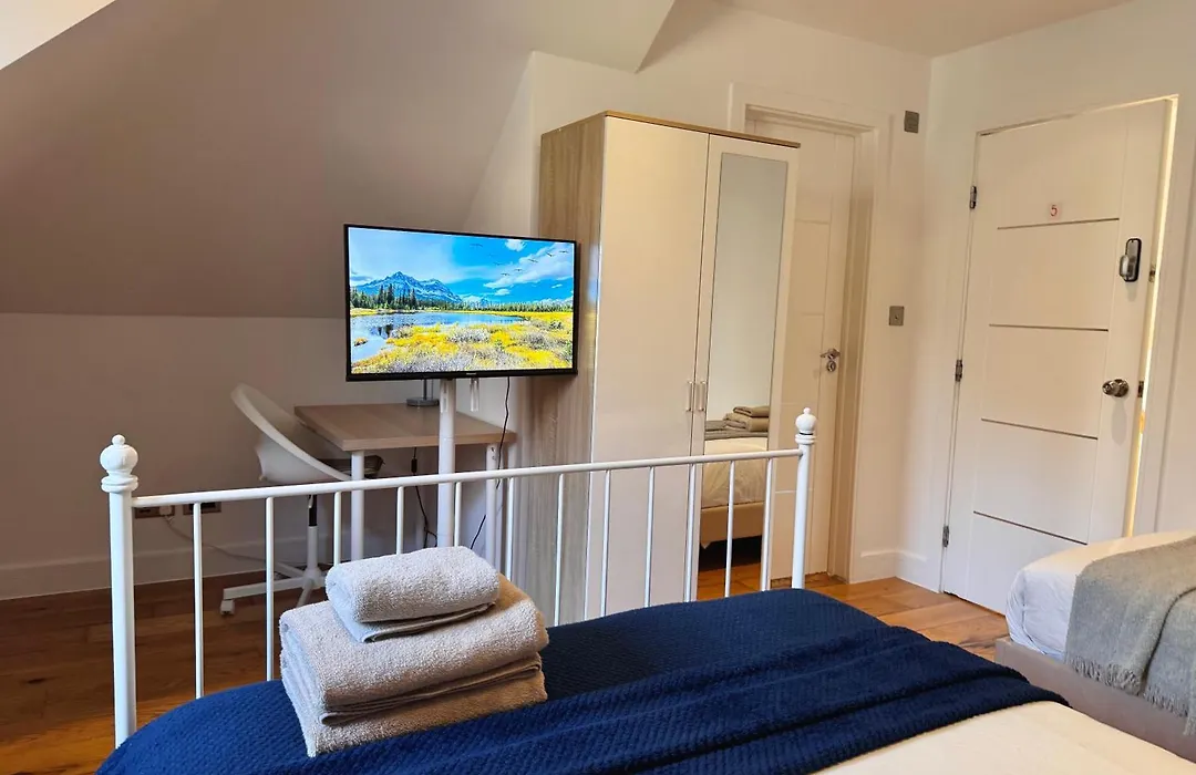 En-Suites With Free Parking, Wembley Park Station And Stadium-1