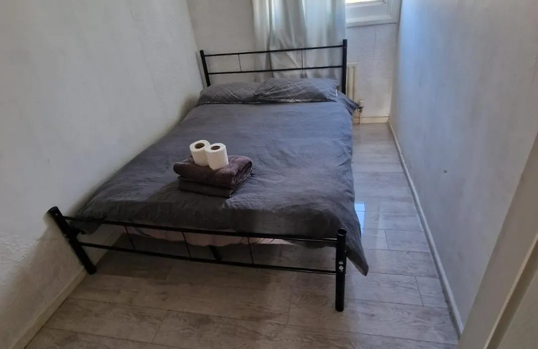 Cosy Rooms In London-1