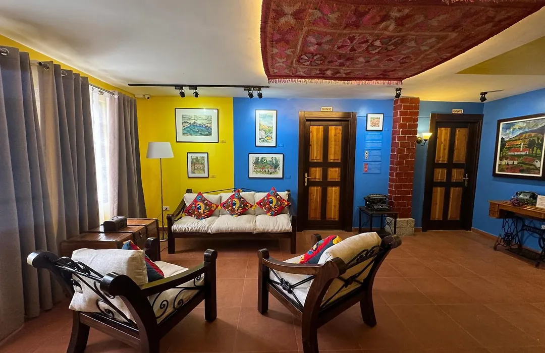 Hotel Churup-1