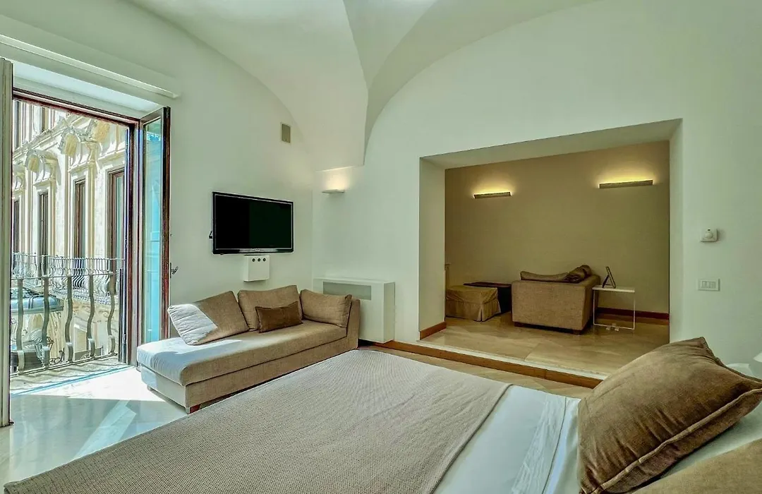 Santacroce Luxury Rooms-1