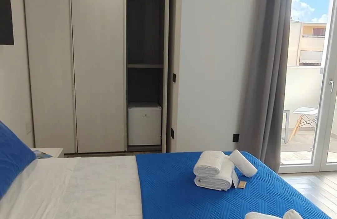 Stanza idromassaggio-1