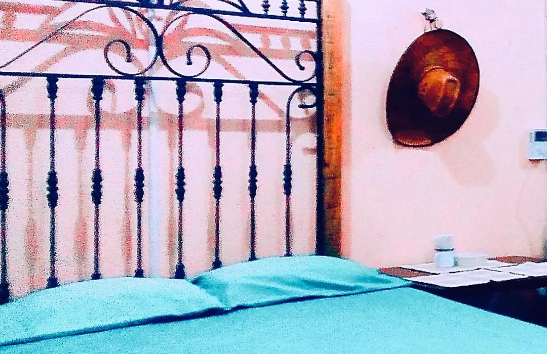 Hostal Villa Mercedes-1