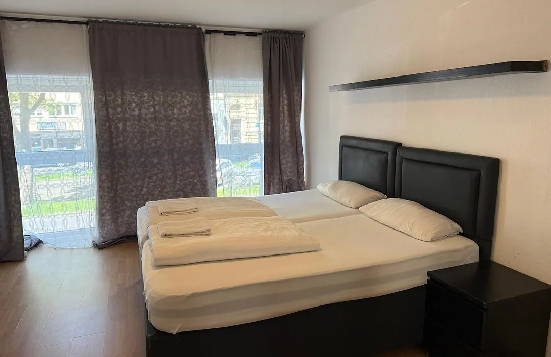 Hotel Garni Emir-1