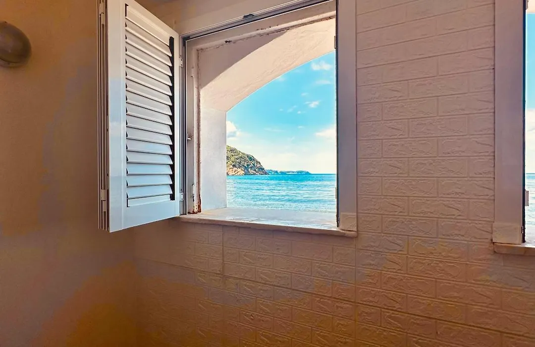 Lido Di Procida Guest House-1