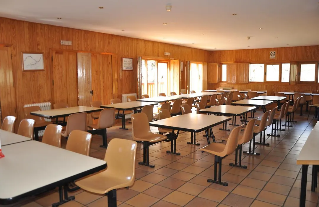 Albergue Juvenil Espinosa de los Monteros-1