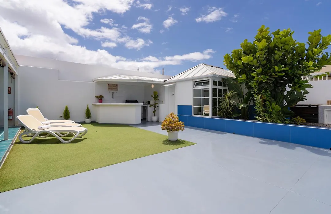 Guest house Villa Neon Tenerife-1