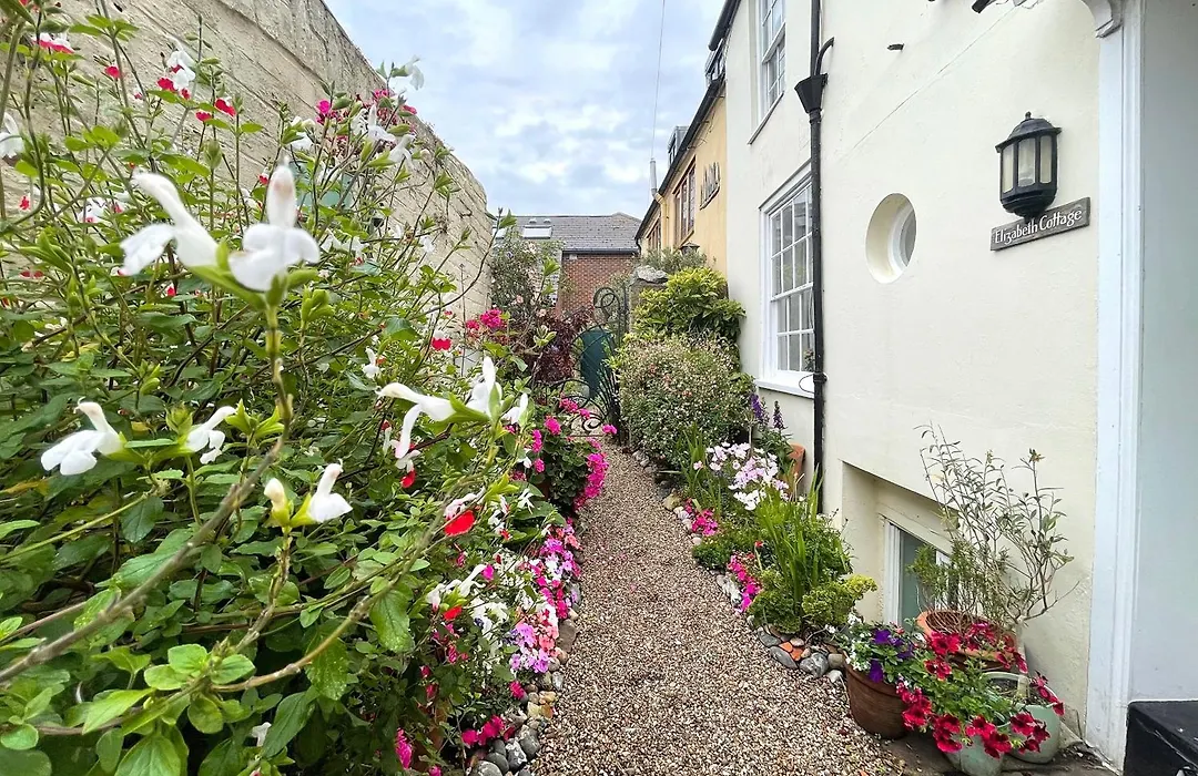 The Secret Garden Rooms-1