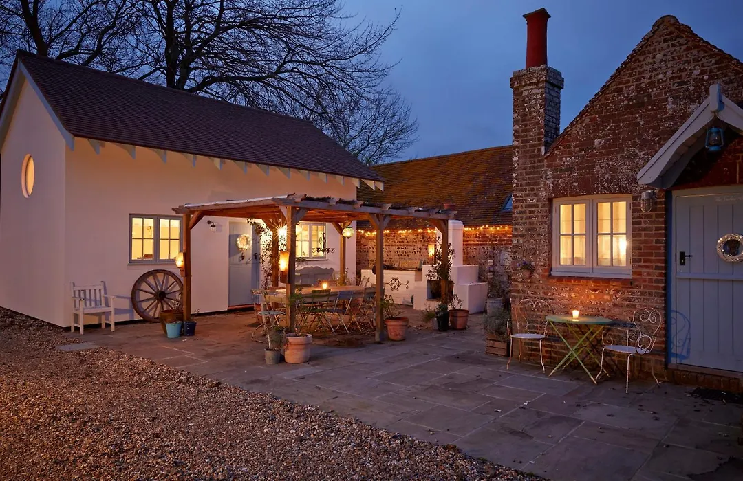 The Lodge At Blue Door Barns-1