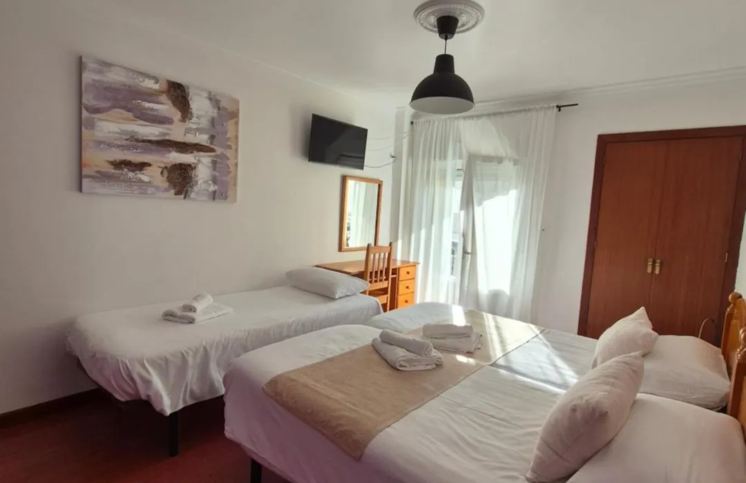 Hostal Chelsea-1