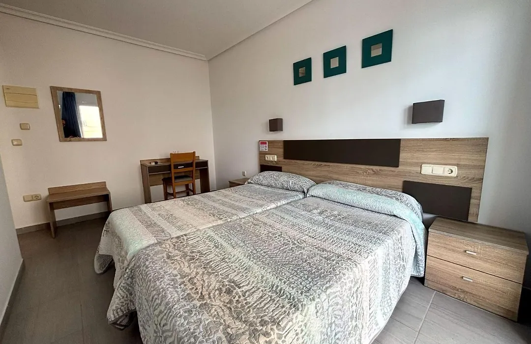 Hostal El Trovador-1