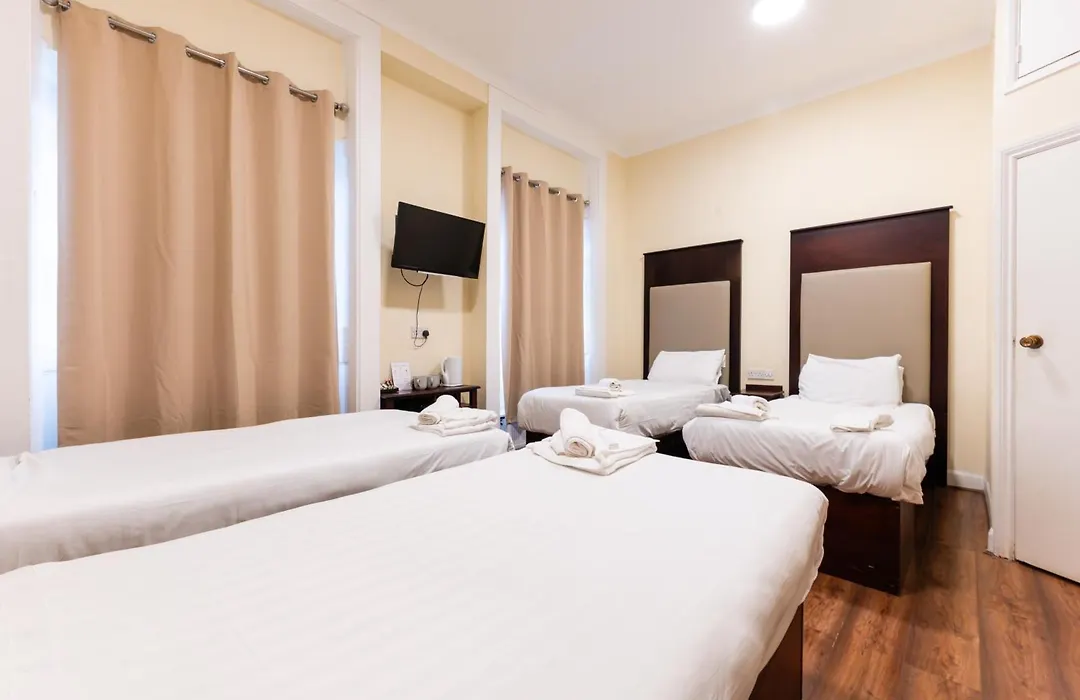 Astoria Hotel-1