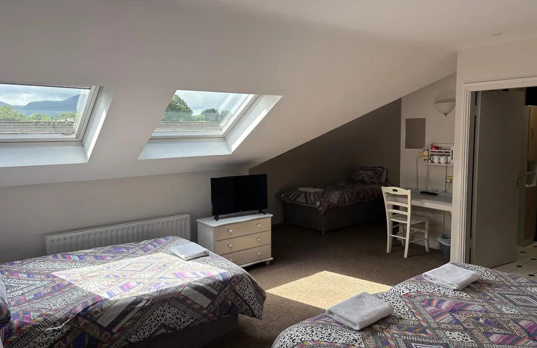 Harmony Inn - Glena House-1