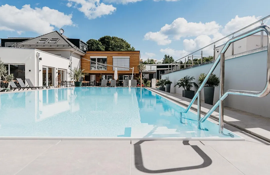 Familienhotel Friedrichshof-1