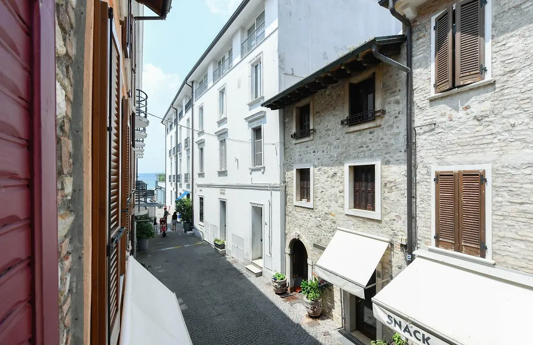 Prestige Suite Via Romagnoli-1