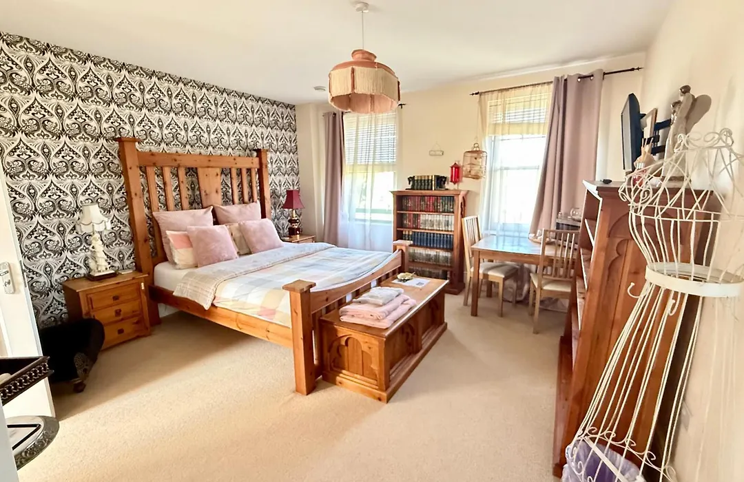 Upton Country Park Guest House-1