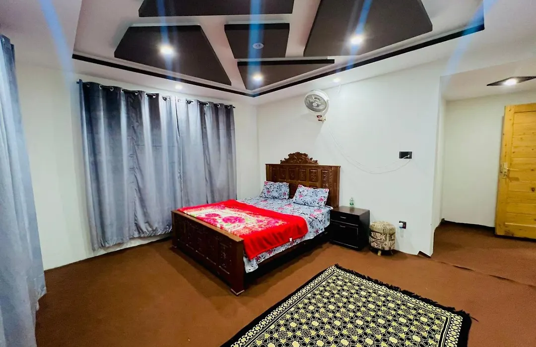 Zim Zim &Salaar Gust House-1