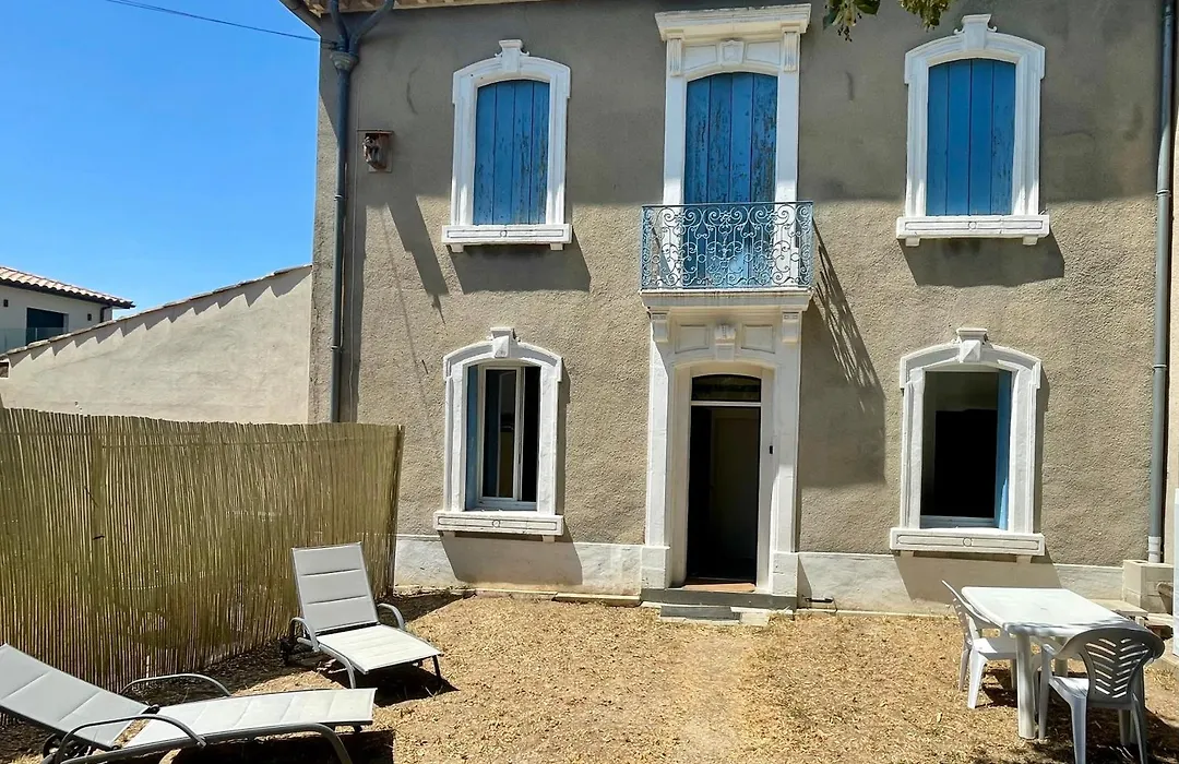 Chez Jo-1