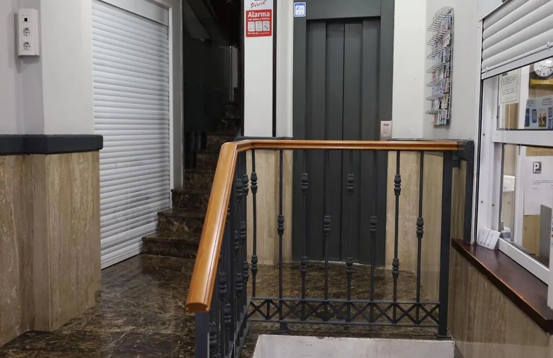 Hostal Victoria-1