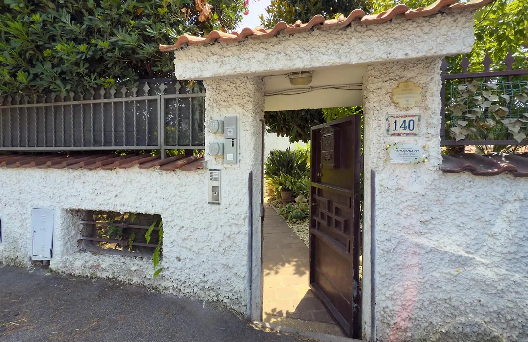 Guest House Maison Margot-1