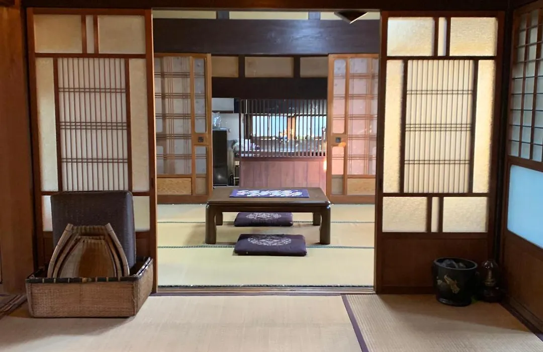 Old Japanese House-1